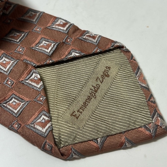 Ermenegildo Zegna Textured 100% Silk Elegant Brown Geometric Patterned Tie Italy - Picture 9 of 10